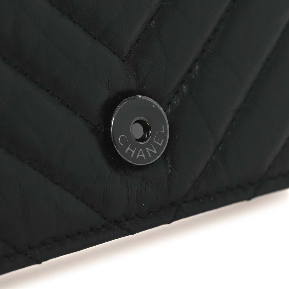 Chanel Aged Calfskin Chevron Quilted #253518C19B - Picture 12 of 13